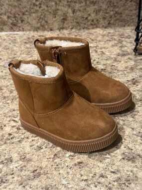 Cat & Jack Cozy Shearling-Lined Suede Ankle Boots Chestnut Side Zippers Size 6